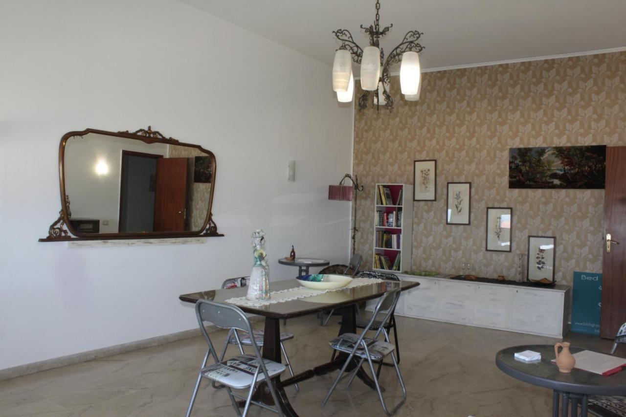 Bed & Breakfast Lighea จีอาร์ดีนี นักซอส ภายนอก รูปภาพ